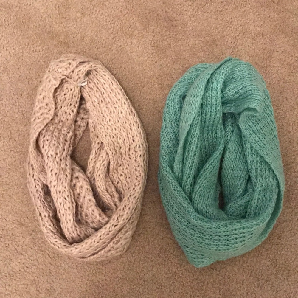 Knit infinity scarves